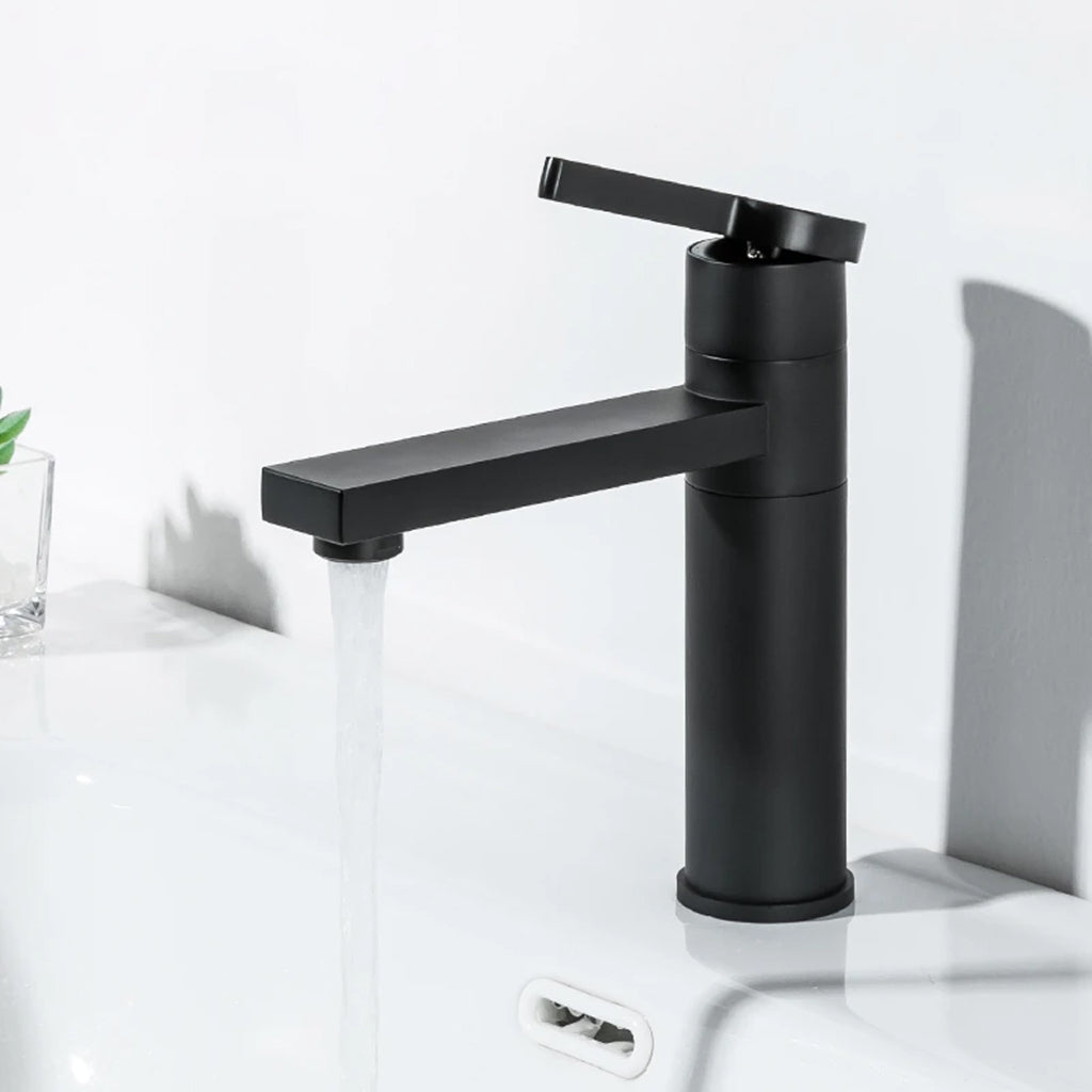 Metro Soho Bathroom Faucet - Single Hole - 8" Brass/Matt Black
