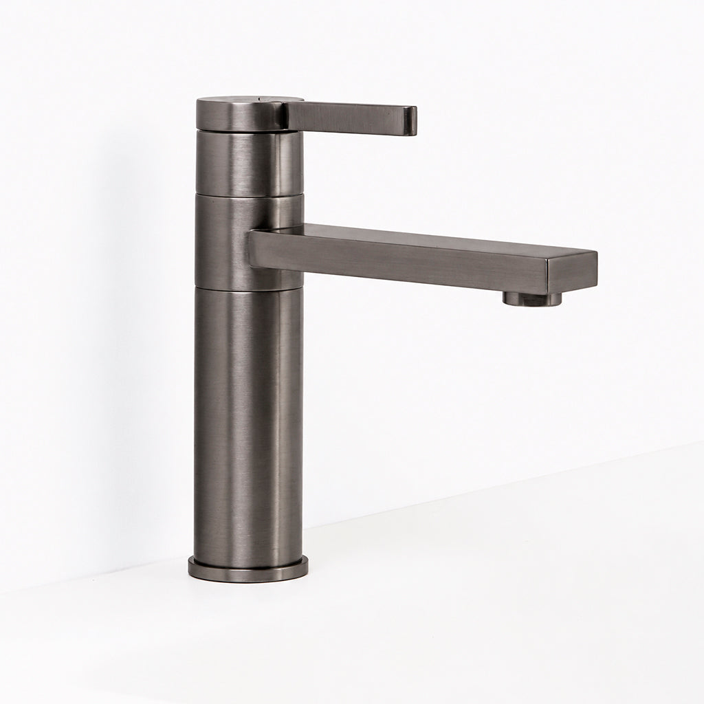 Metro Soho Bathroom Faucet - Single Hole - 8" Brass/Gun Metal